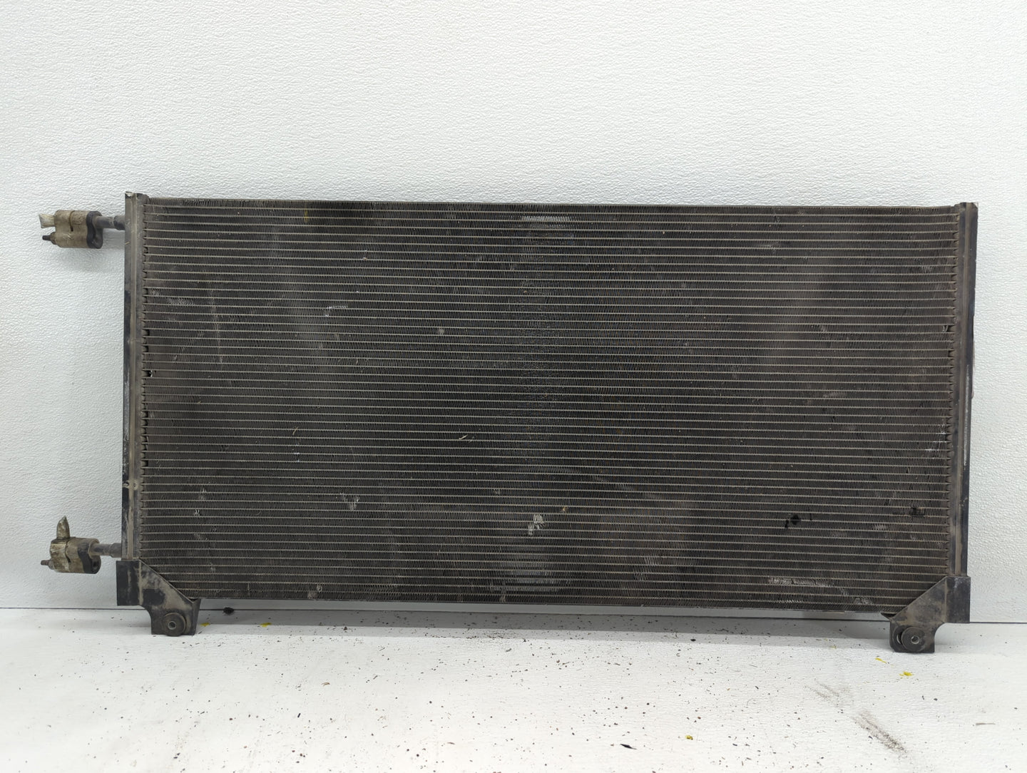 Chevrolet Suburban 1500 Left Radiator Fan Motor Assembly Black - Oemusedautoparts1.com