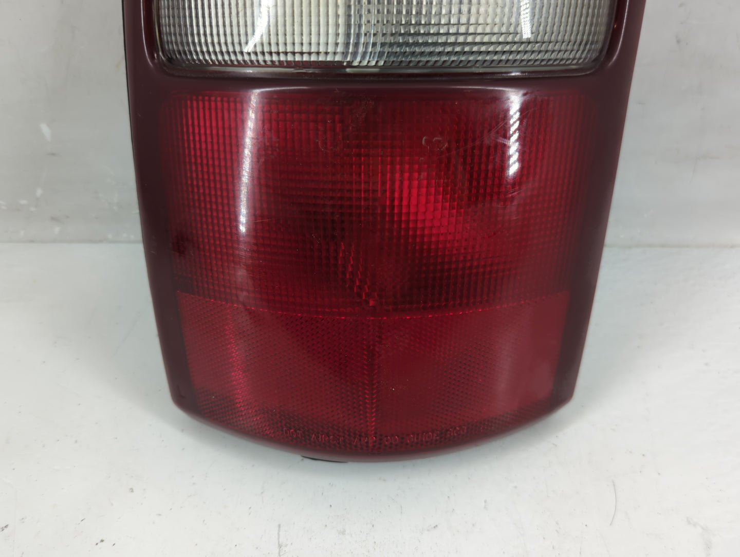 2000-2003 Chevrolet Tahoe Tail Light Assembly Driver Left OEM P/N:16525375 Fits Fits 2000 2001 2002 2003 OEM Used Auto Parts