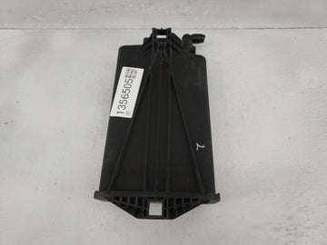 2003 Chevrolet Tahoe Fuel Vapor Charcoal Canister - Oemusedautoparts1.com