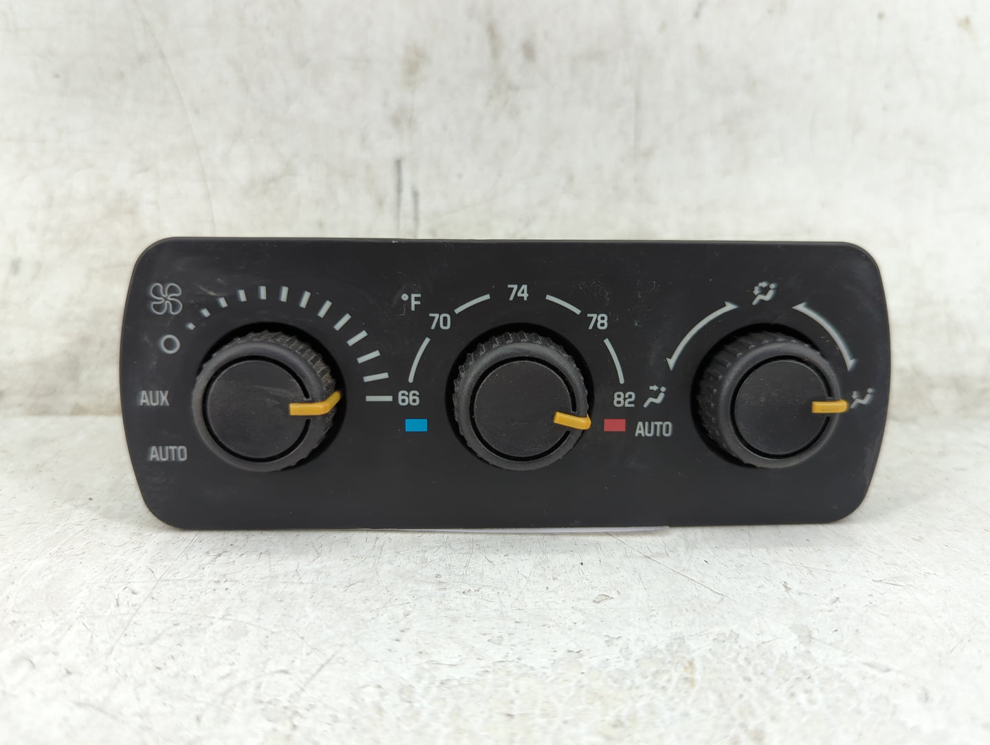 2003-2006 Chevrolet Tahoe Climate Control Module Temperature AC/Heater Replacement P/N:15763048 Fits Fits 2003 2004 2005 200