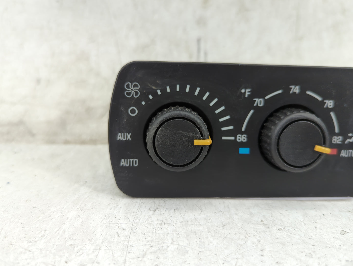 2003-2006 Chevrolet Tahoe Climate Control Module Temperature AC/Heater Replacement P/N:15763048 Fits Fits 2003 2004 2005 200