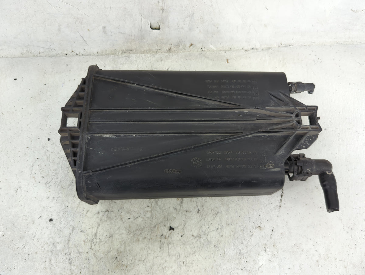 2003 Chevrolet Tahoe Fuel Vapor Charcoal Canister - Oemusedautoparts1.com