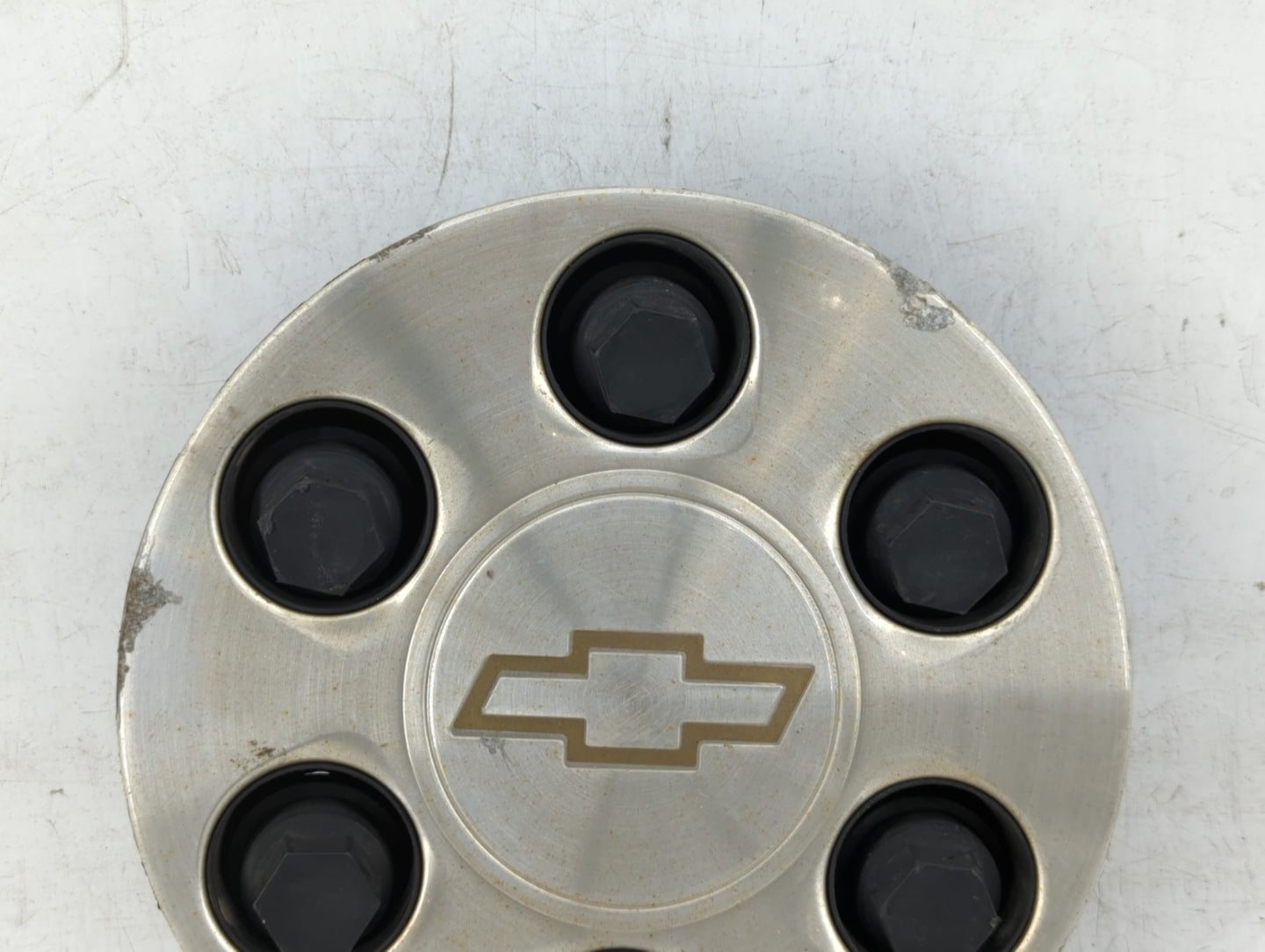 2003 Chevrolet Tahoe Rim Wheel Center Cap Silver - Oemusedautoparts1.com