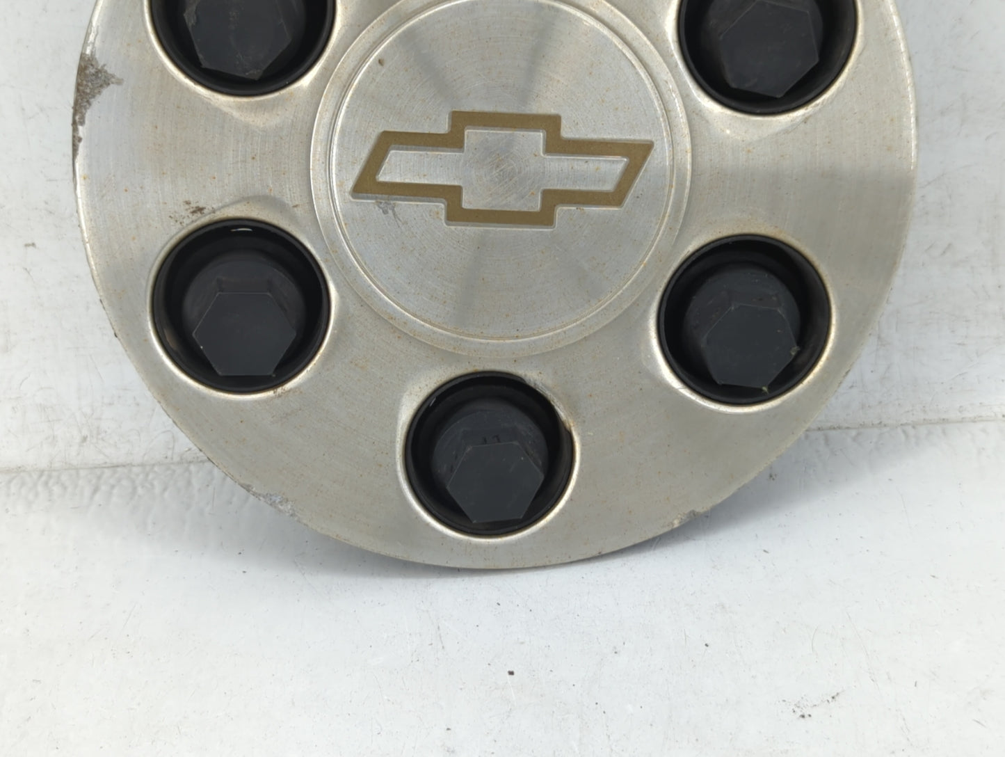 2003 Chevrolet Tahoe Rim Wheel Center Cap Silver - Oemusedautoparts1.com