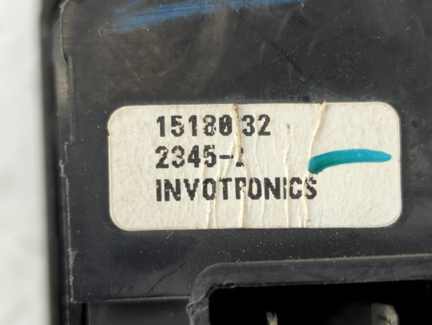 2003-2006 Chevrolet Tahoe Master Power Window Switch Replacement Driver Side Left P/N:1518032 Fits Fits 2003 2004 2005 2006 