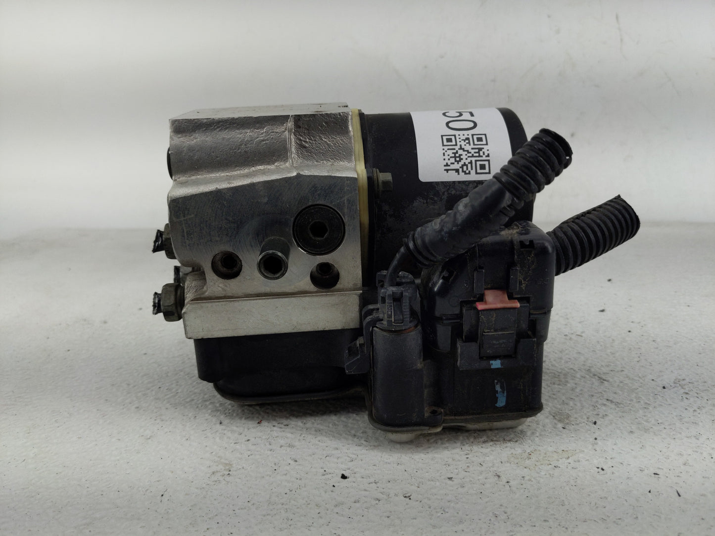2002-2003 Chevrolet Trailblazer ABS Pump Control Module Replacement P/N:13354735 Fits Fits 2002 2003 OEM Used Auto Parts - O