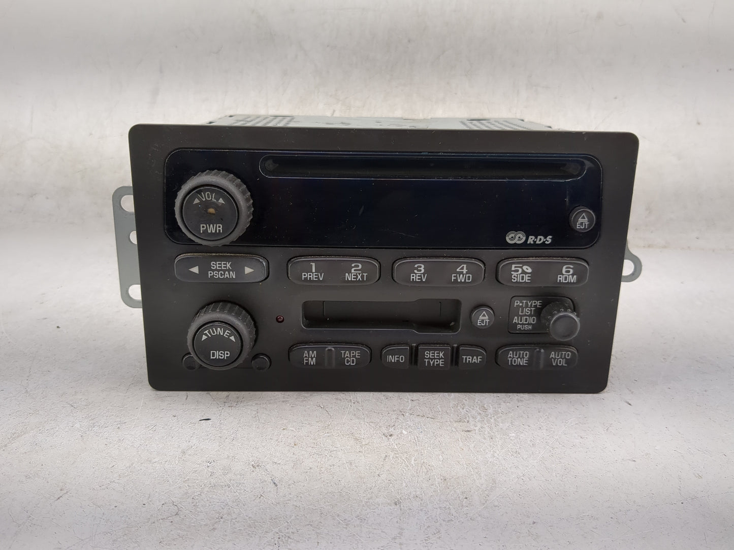 2002-2003 Chevrolet Trailblazer Radio AM FM Cd Player Receiver Replacement P/N:15169562 Fits Fits 2002 2003 OEM Used Auto Pa