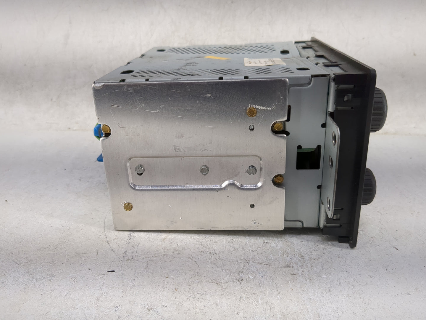 2002-2003 Chevrolet Trailblazer Radio AM FM Cd Player Receiver Replacement P/N:15169562 Fits Fits 2002 2003 OEM Used Auto Pa