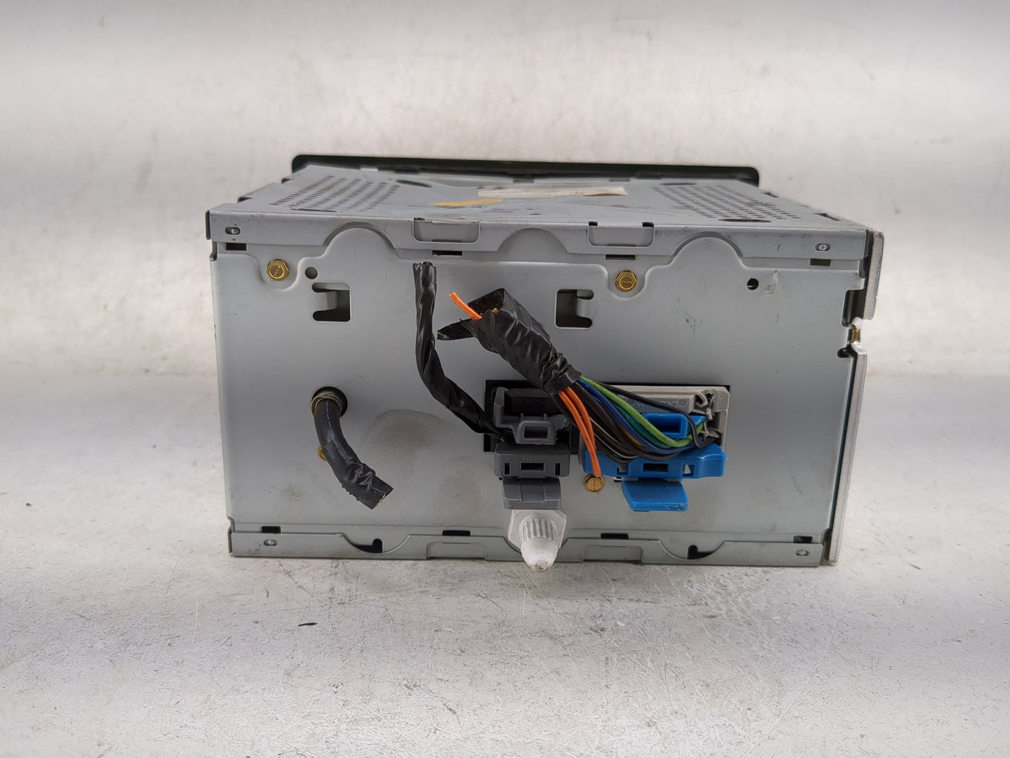 2002-2003 Chevrolet Trailblazer Radio AM FM Cd Player Receiver Replacement P/N:15169562 Fits Fits 2002 2003 OEM Used Auto Pa