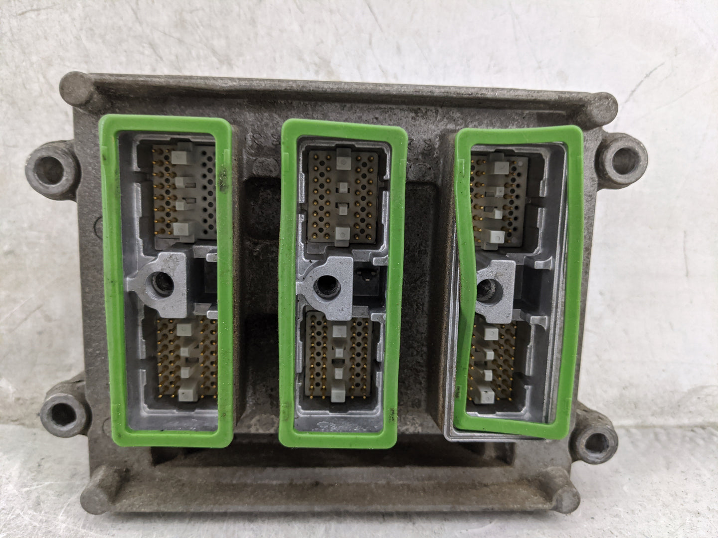 2003-2005 Chevrolet Trailblazer PCM Engine Control Computer ECU ECM PCU OEM P/N:12573576 12574976 Fits Fits 2003 2004 2005 2