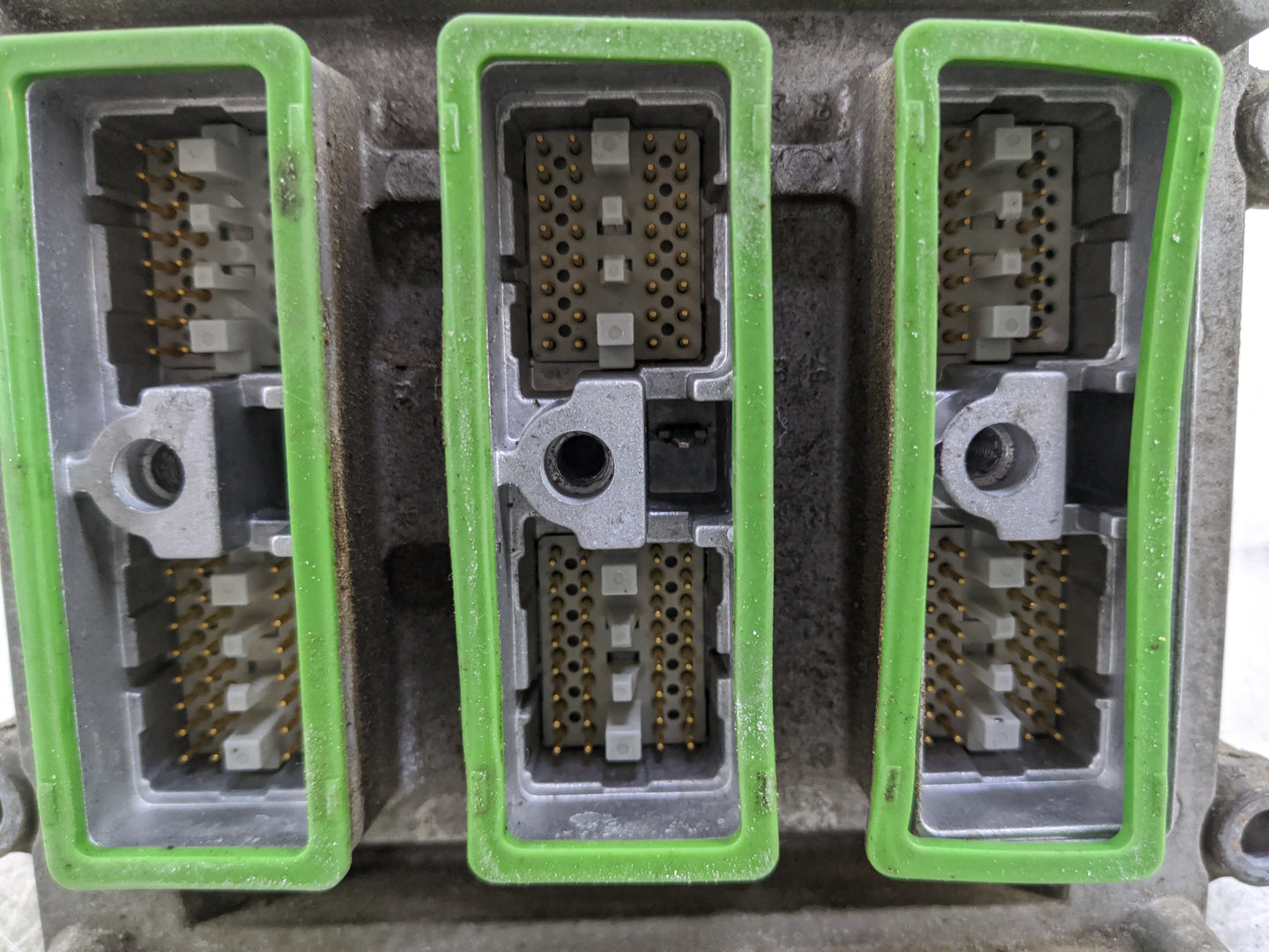 2003-2005 Chevrolet Trailblazer PCM Engine Control Computer ECU ECM PCU OEM P/N:12573576 12574976 Fits Fits 2003 2004 2005 2