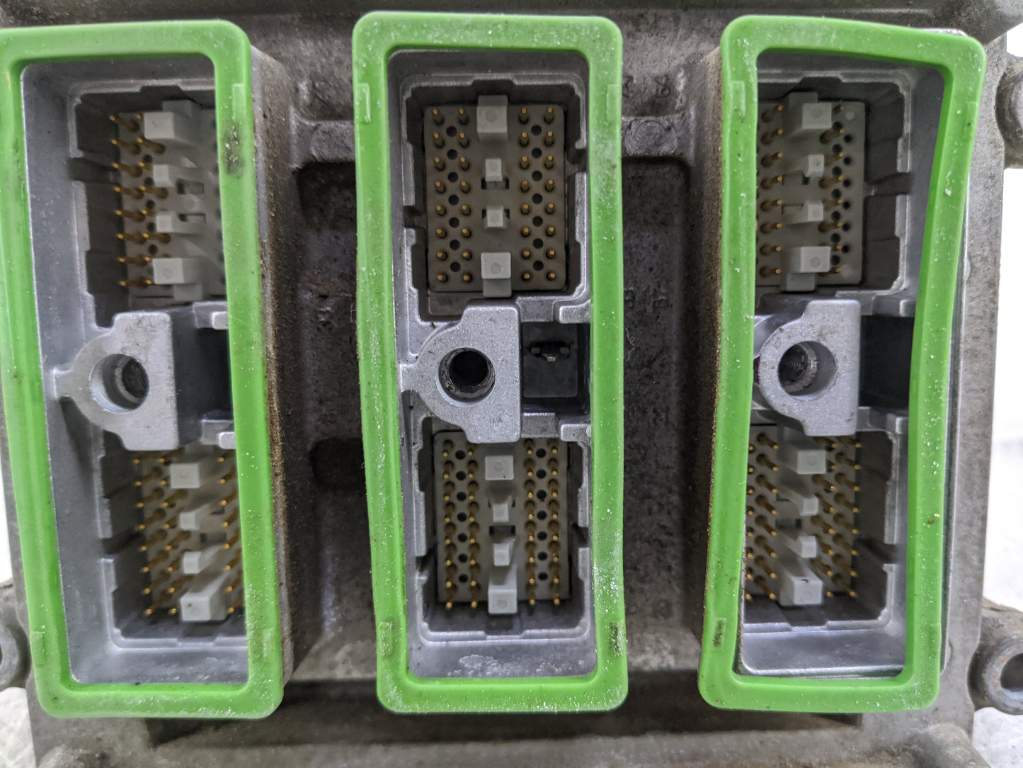 2003-2005 Chevrolet Trailblazer PCM Engine Control Computer ECU ECM PCU OEM P/N:12573576 12574976 Fits Fits 2003 2004 2005 2