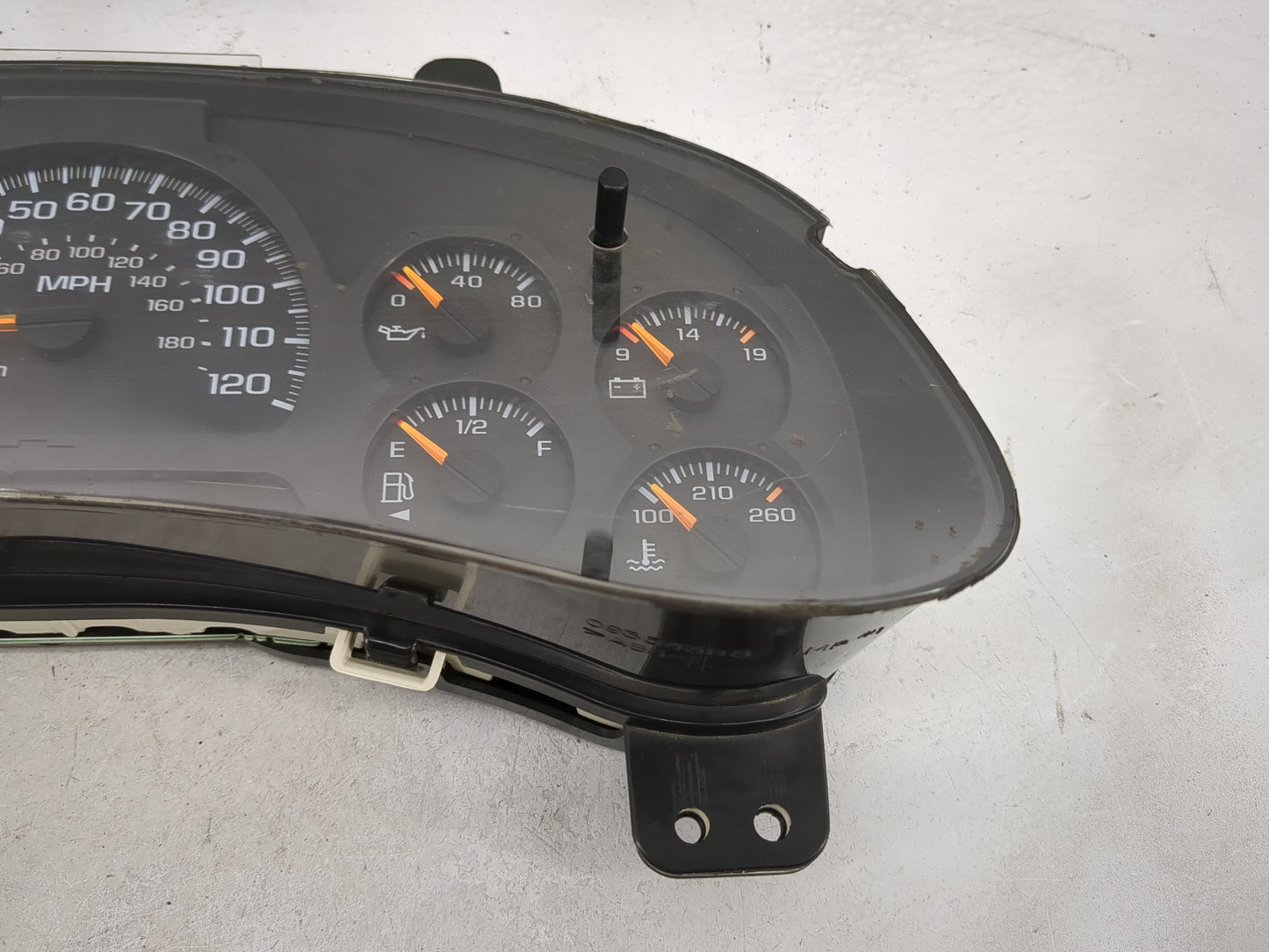 2003-2004 Chevrolet Trailblazer Instrument Cluster Speedometer Gauges P/N:15115884 50H1FJF031930P9T Miles: Fits Fits 2003 20