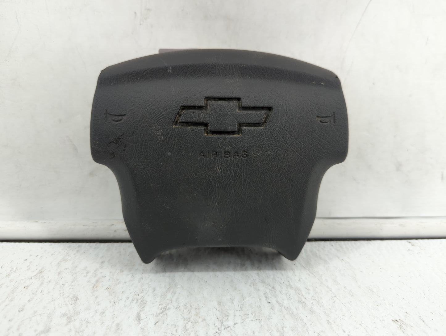 2002-2003 Chevrolet Trailblazer Air Bag Driver Left Steering Wheel Mounted P/N:AB8511Q6DMFGVW Fits Fits 2002 2003 OEM Used A