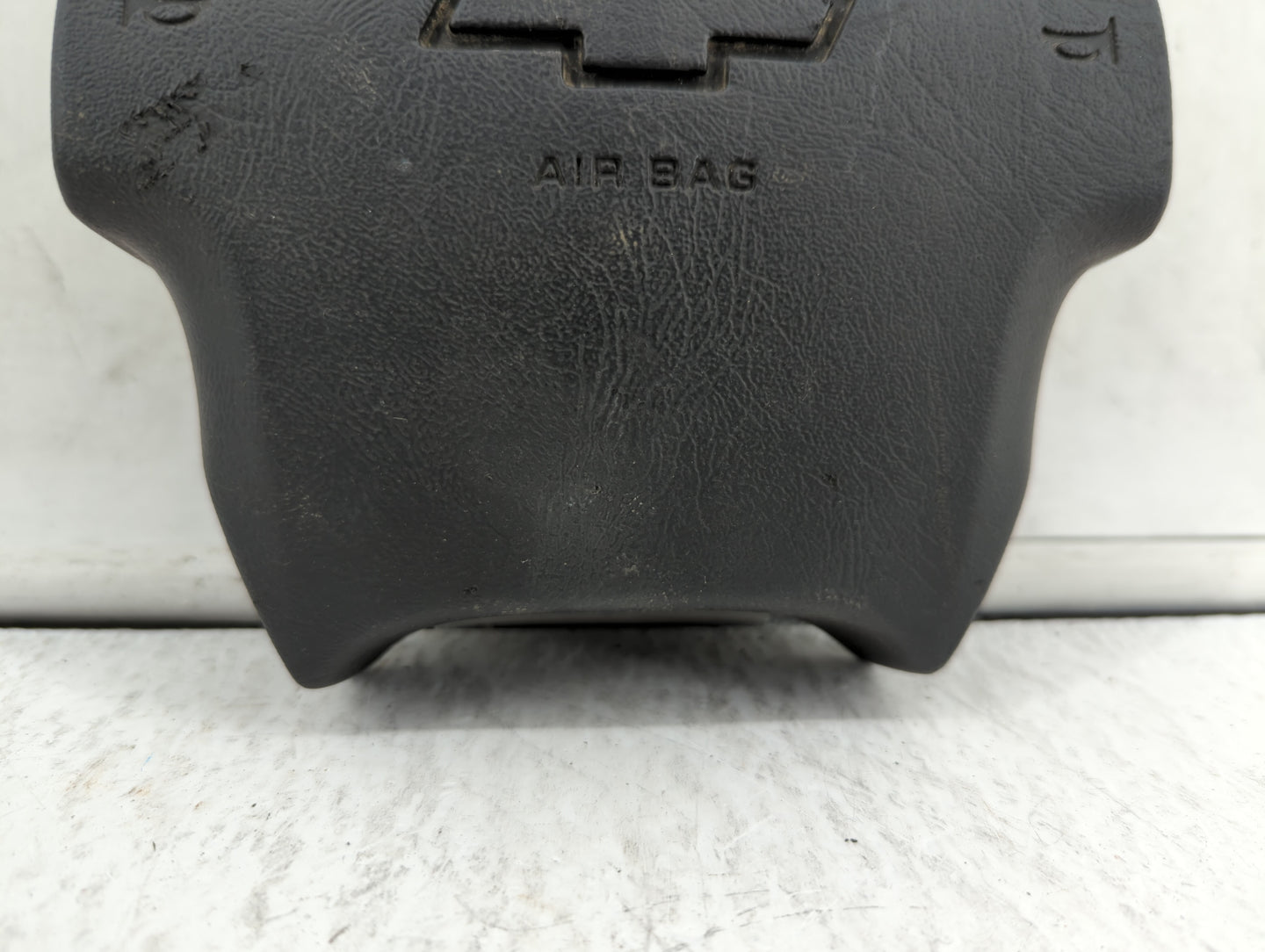 2002-2003 Chevrolet Trailblazer Air Bag Driver Left Steering Wheel Mounted P/N:AB8511Q6DMFGVW Fits Fits 2002 2003 OEM Used A