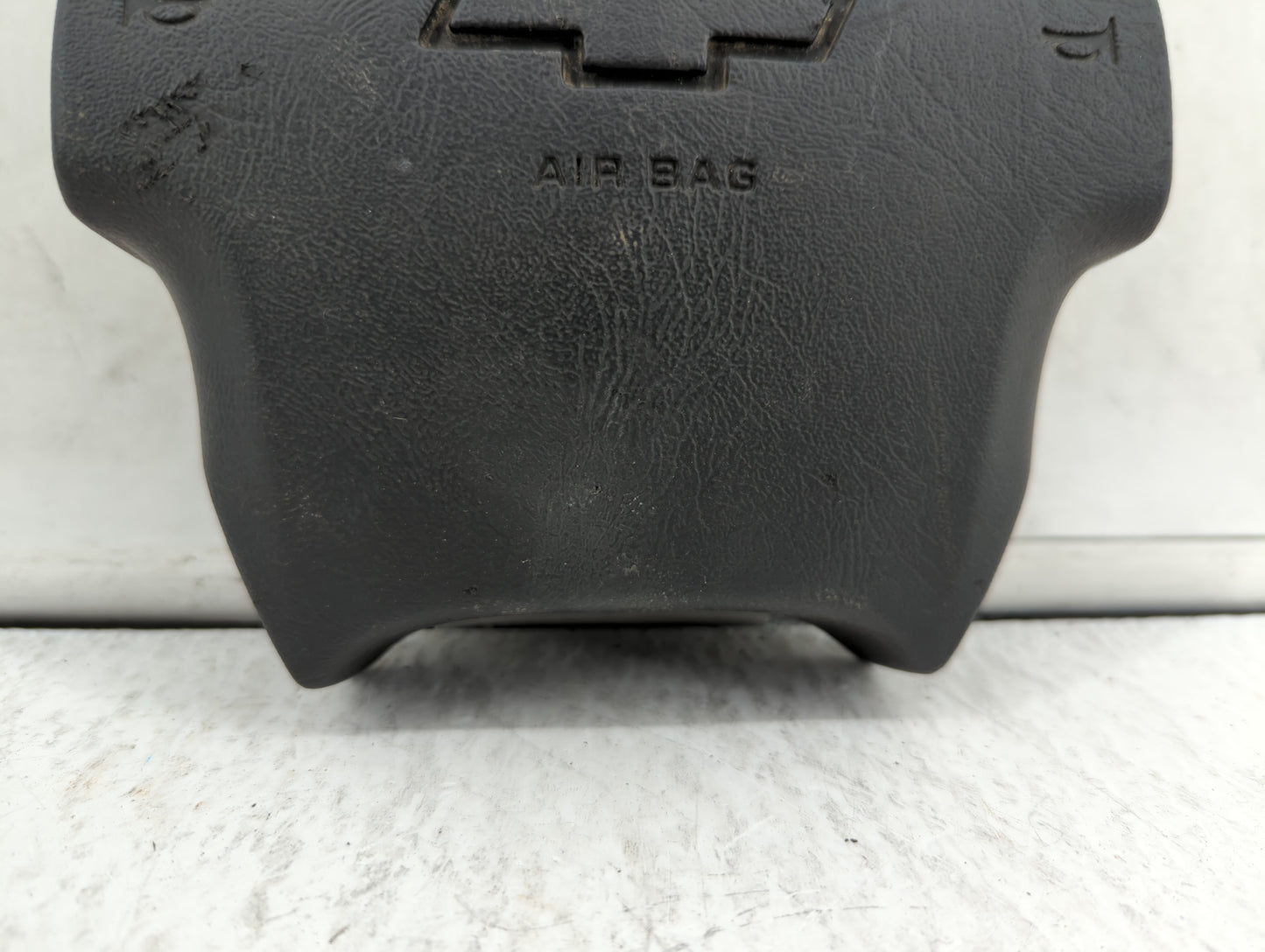 2002-2003 Chevrolet Trailblazer Air Bag Driver Left Steering Wheel Mounted P/N:AB8511Q6DMFGVW Fits Fits 2002 2003 OEM Used A