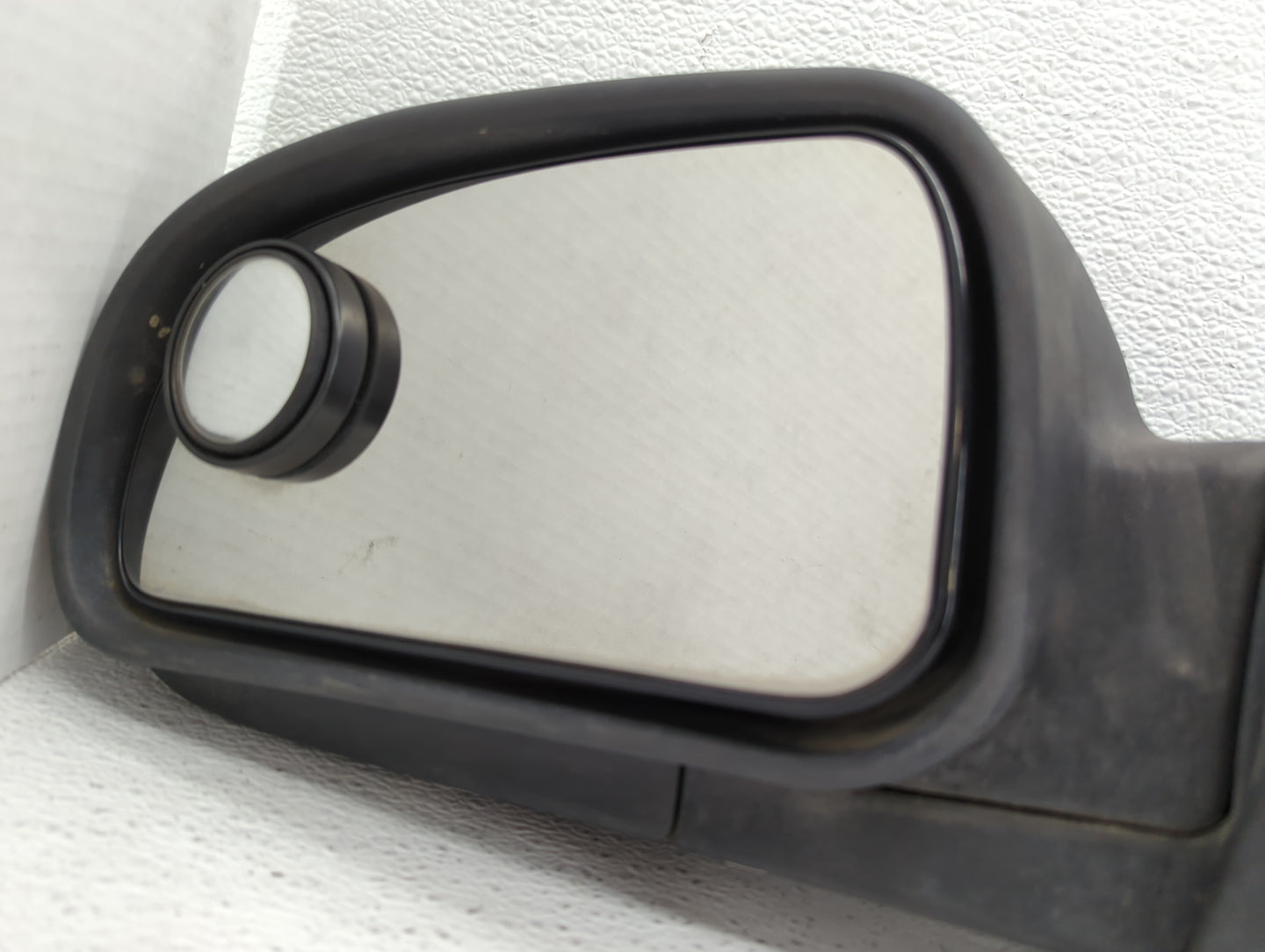 2002-2006 Chevrolet Trailblazer Ext Driver Side View Mirror - Left Door Mirror OEM Used - Oemusedautoparts1.com