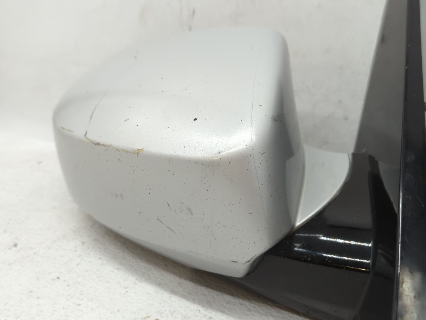 2002-2006 Chevrolet Trailblazer Ext Driver Side View Mirror - Left Door Mirror OEM Used - Oemusedautoparts1.com