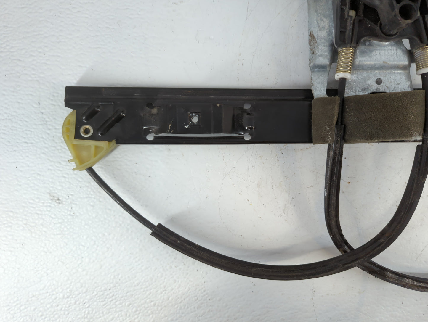 2002-2006 Chevrolet Trailblazer Ext Driver Rear Left Power Window Motor - Oemusedautoparts1.com