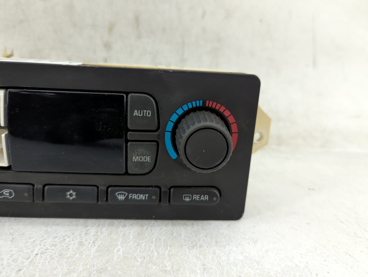 2003 Chevrolet Trail Blazer Climate Control Module Temperature AC/Heater Replacement P/N:15195331 Fits Fits 2004 OEM Used Au