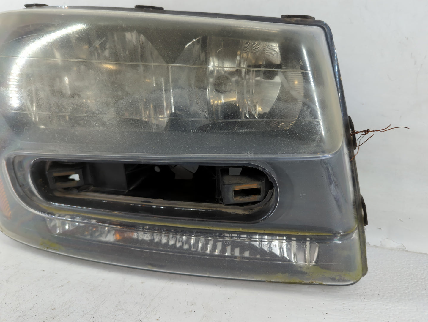 Chevrolet Trlblz Passenger Right Oem Head Light Headlight Lamp - Oemusedautoparts1.com