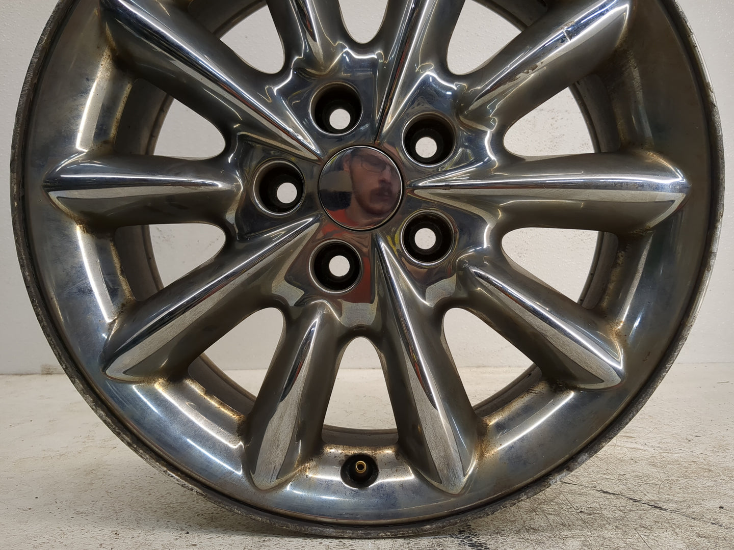 2003-2004 Chrysler 300m Oem Wheel Rim 1142759 - Oemusedautoparts1.com