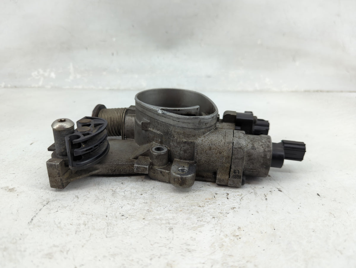 2003-2004 Chrysler 300m Throttle Body P/N:04591595AC Fits Fits 2003 2004 OEM Used Auto Parts - Oemusedautoparts1.com