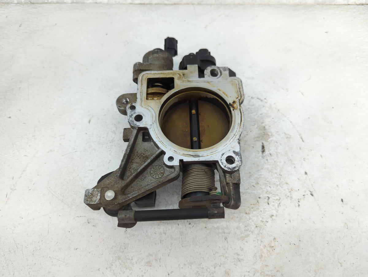 2003-2004 Chrysler 300m Throttle Body P/N:04591595AC Fits Fits 2003 2004 OEM Used Auto Parts - Oemusedautoparts1.com