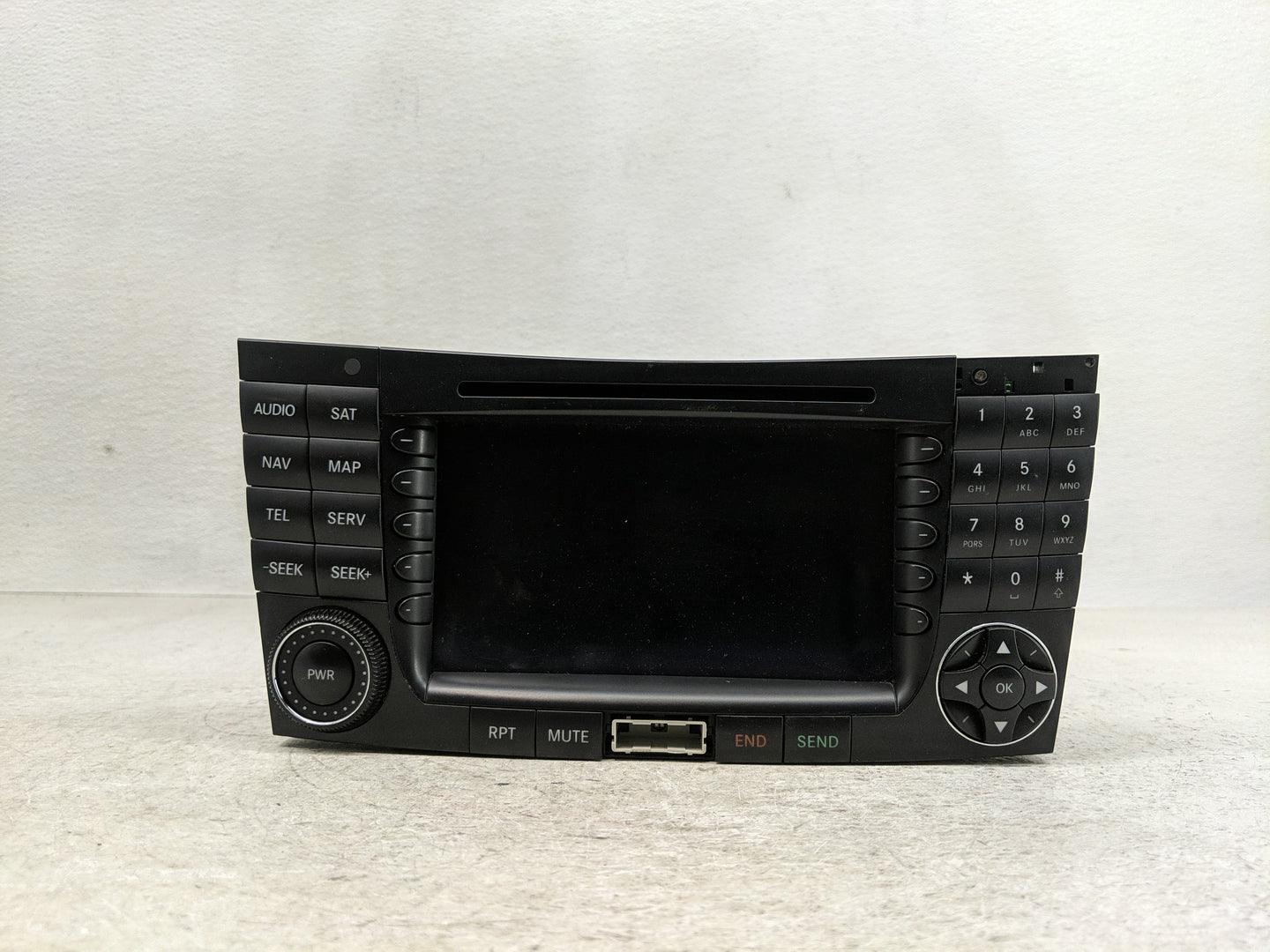 2003 Chrysler E Class Radio AM FM Cd Player Receiver Replacement P/N:A 211 870 02 89 Fits OEM Used Auto Parts - Oemusedautop