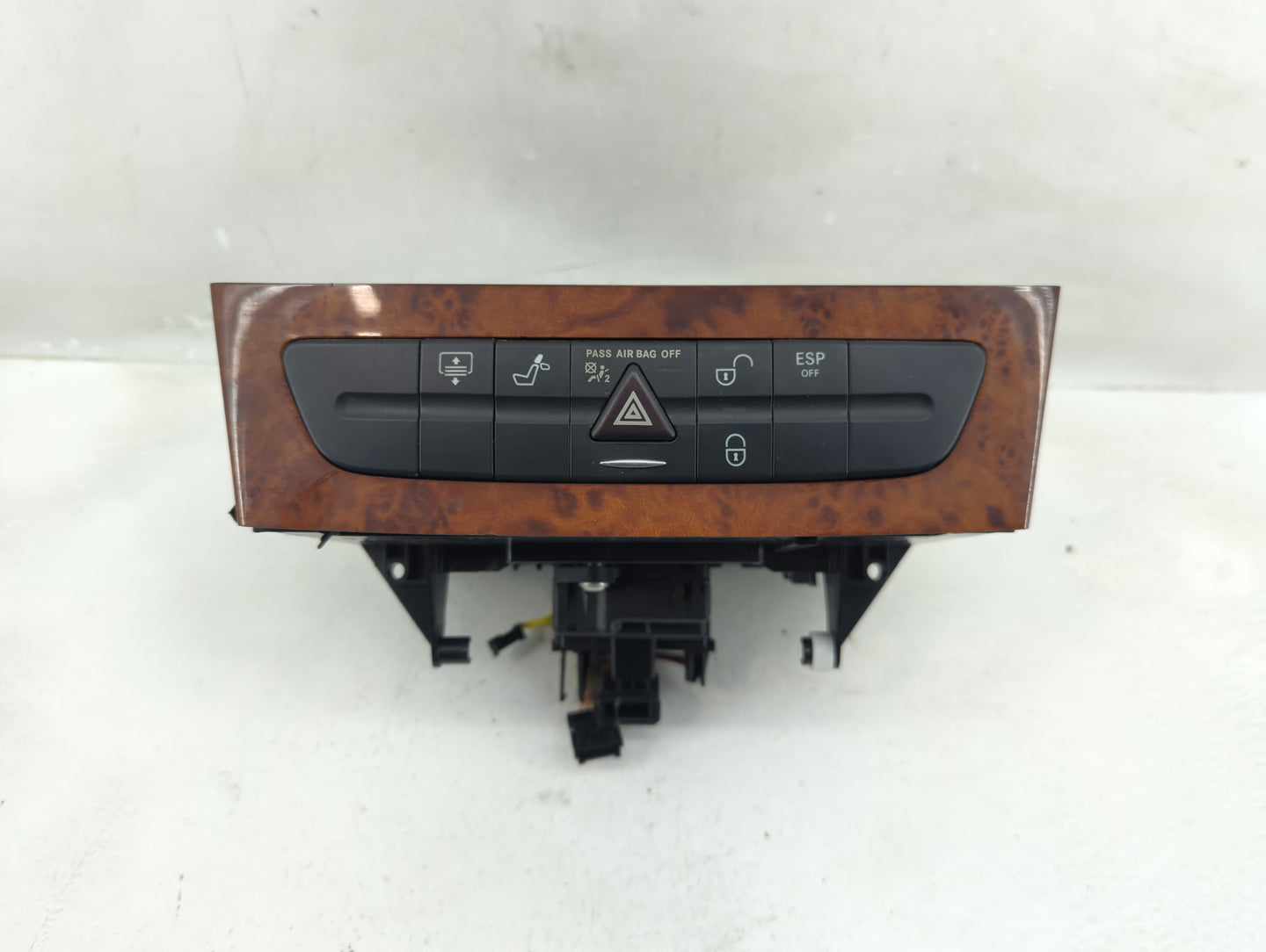 2003 Chrysler E Class Radio AM FM Cd Player Receiver Replacement P/N:A 211 870 02 89 Fits OEM Used Auto Parts - Oemusedautop