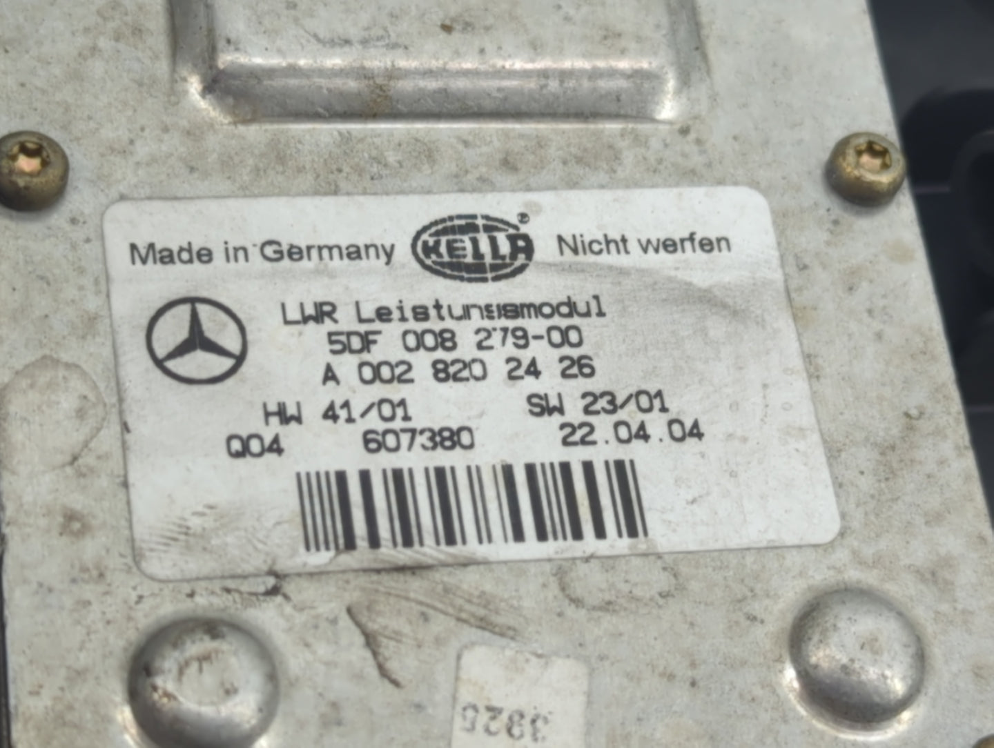 Chrysler E Class Passenger Right Oem Head Light Headlight Lamp - Oemusedautoparts1.com