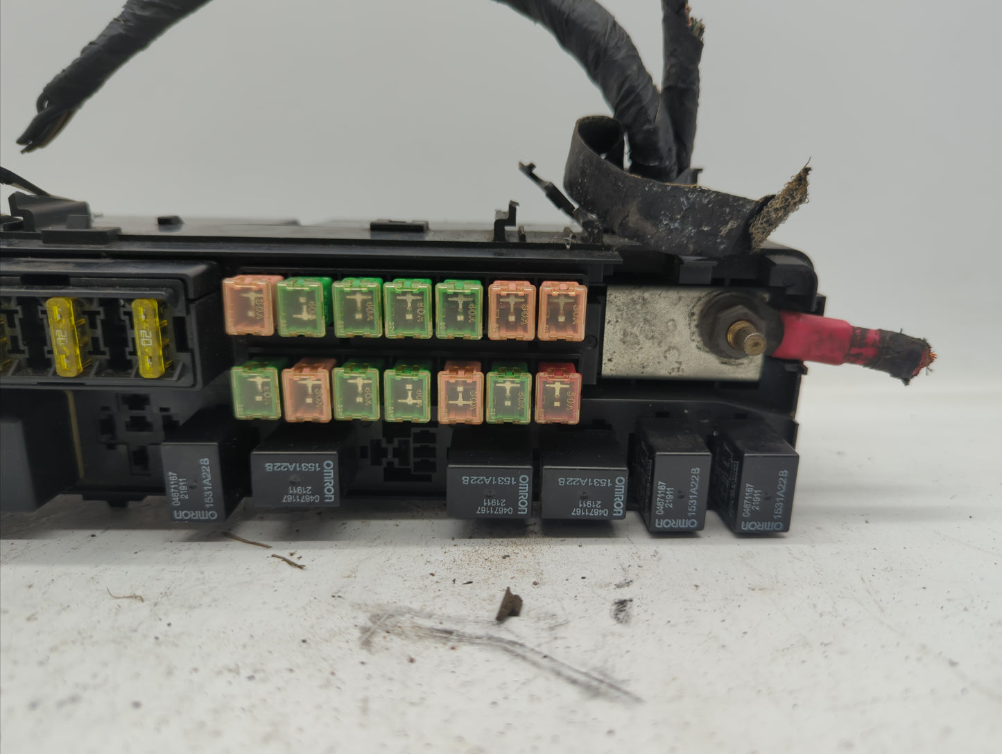 2000-2001 Chrysler Lhs Fusebox Fuse Box Panel Relay Module P/N:P05081004AA P05081000AC Fits Fits 2000 2001 2002 2003 2004 OE