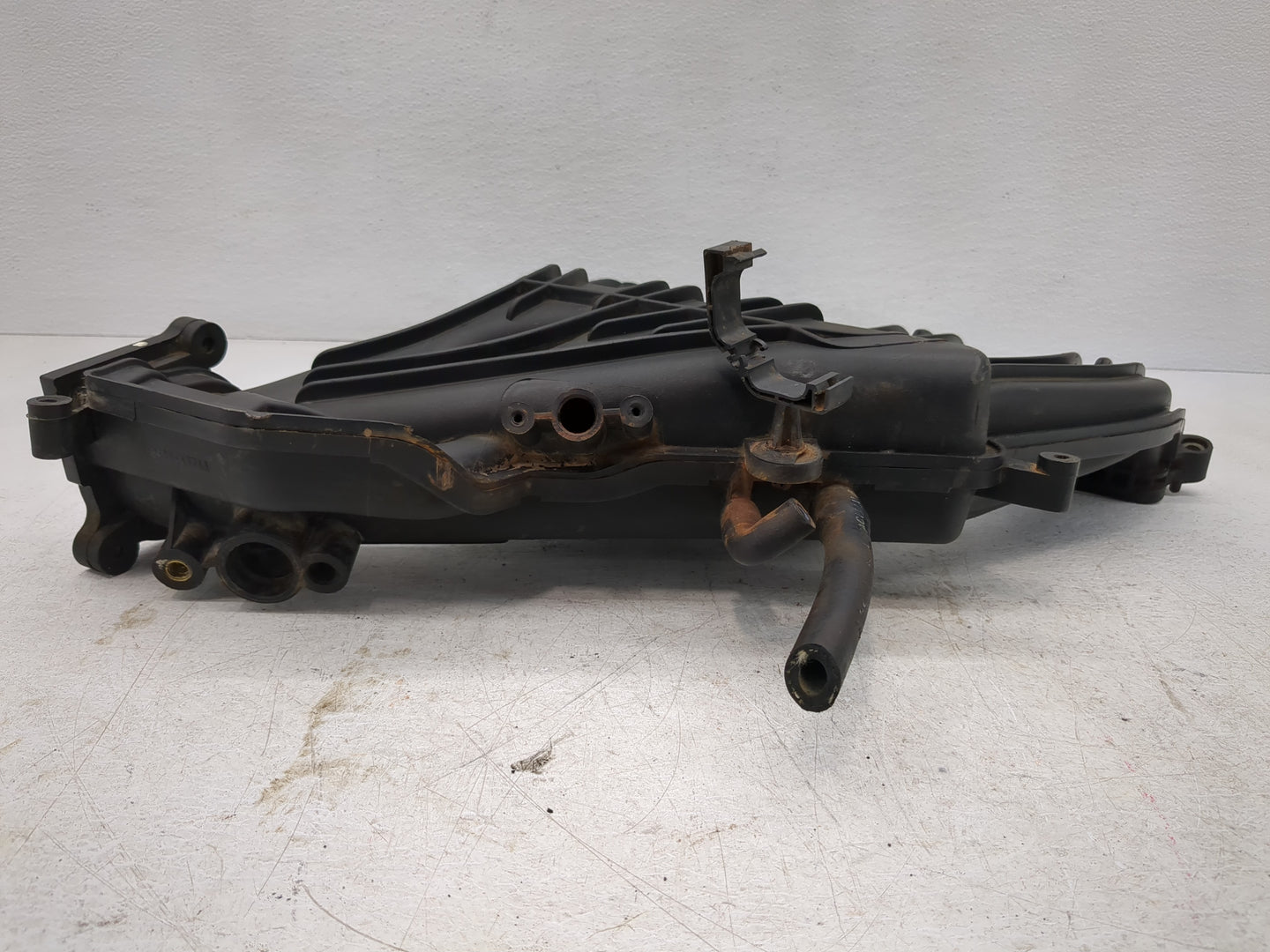 2003-2004 Chrysler Pt Cruiser Air Intake Manifold P/N:04884437AA Fits Fits 2003 2004 OEM Used Auto Parts - Oemusedautoparts1