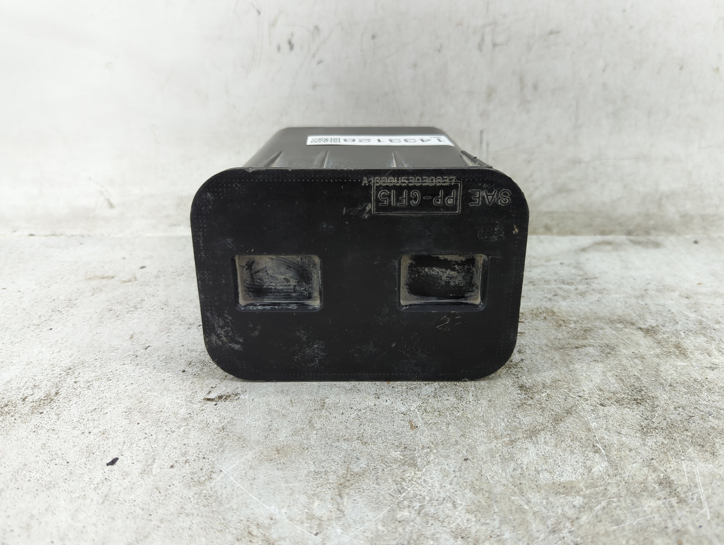2003 Chrysler Pt Cruiser Fuel Vapor Charcoal Canister - Oemusedautoparts1.com