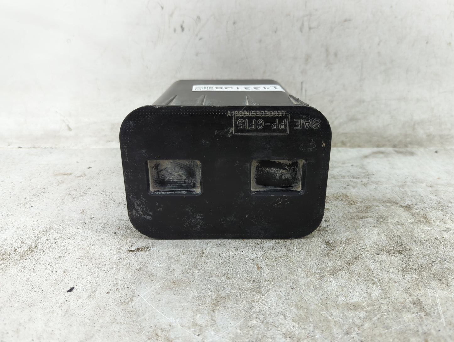 2003 Chrysler Pt Cruiser Fuel Vapor Charcoal Canister - Oemusedautoparts1.com
