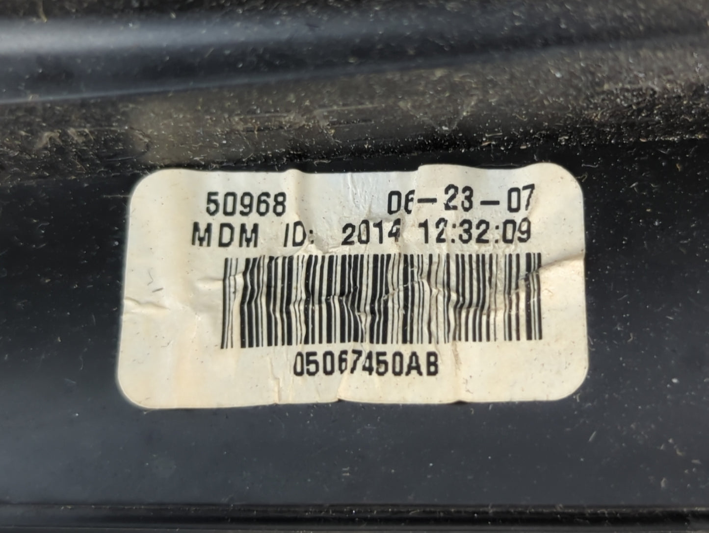 2007-2008 Chrysler Pt Cruiser Driver Side View Mirror - Left Door Mirror OEM Used - Oemusedautoparts1.com