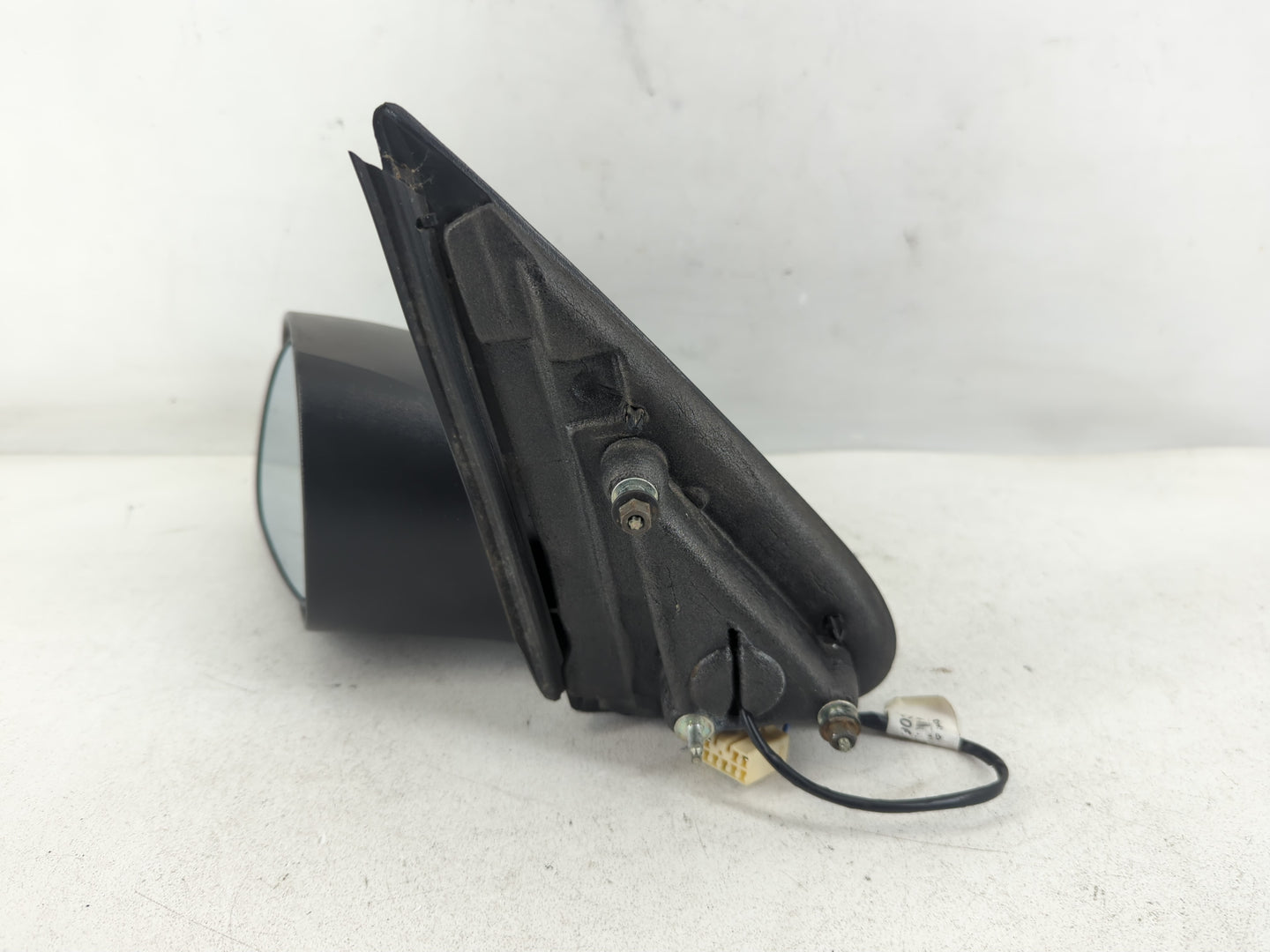 2003 Chrysler Pt Cruiser Driver Side View Mirror - Left Door Mirror OEM Used - Oemusedautoparts1.com
