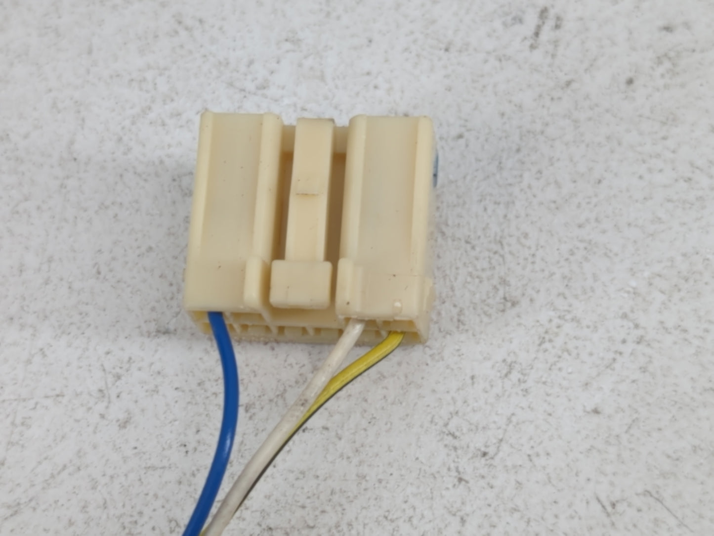 2003 Chrysler Pt Cruiser Driver Side View Mirror - Left Door Mirror OEM Used - Oemusedautoparts1.com