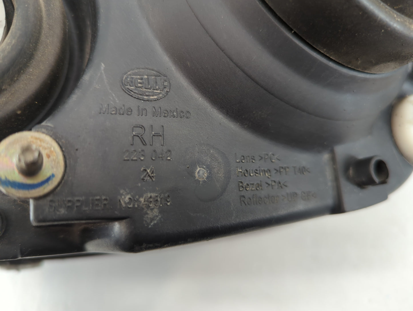 2001 Chrysler Pt Cruiser Passenger Right Oem Head Light Headlight Lamp - Oemusedautoparts1.com