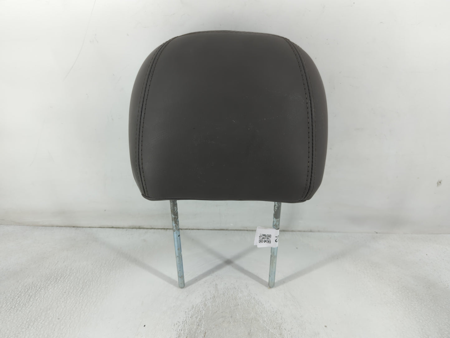 2003-2005 Chrysler Pt Cruiser Headrest Head Rest Front Driver Passenger Seat Fits Fits 2003 2004 2005 OEM Used Auto Parts - 