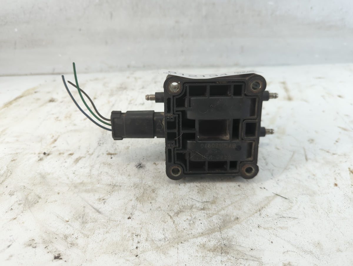 2003 Chrysler Pt Cruiser Engine Ignition Distributor Oem - Oemusedautoparts1.com