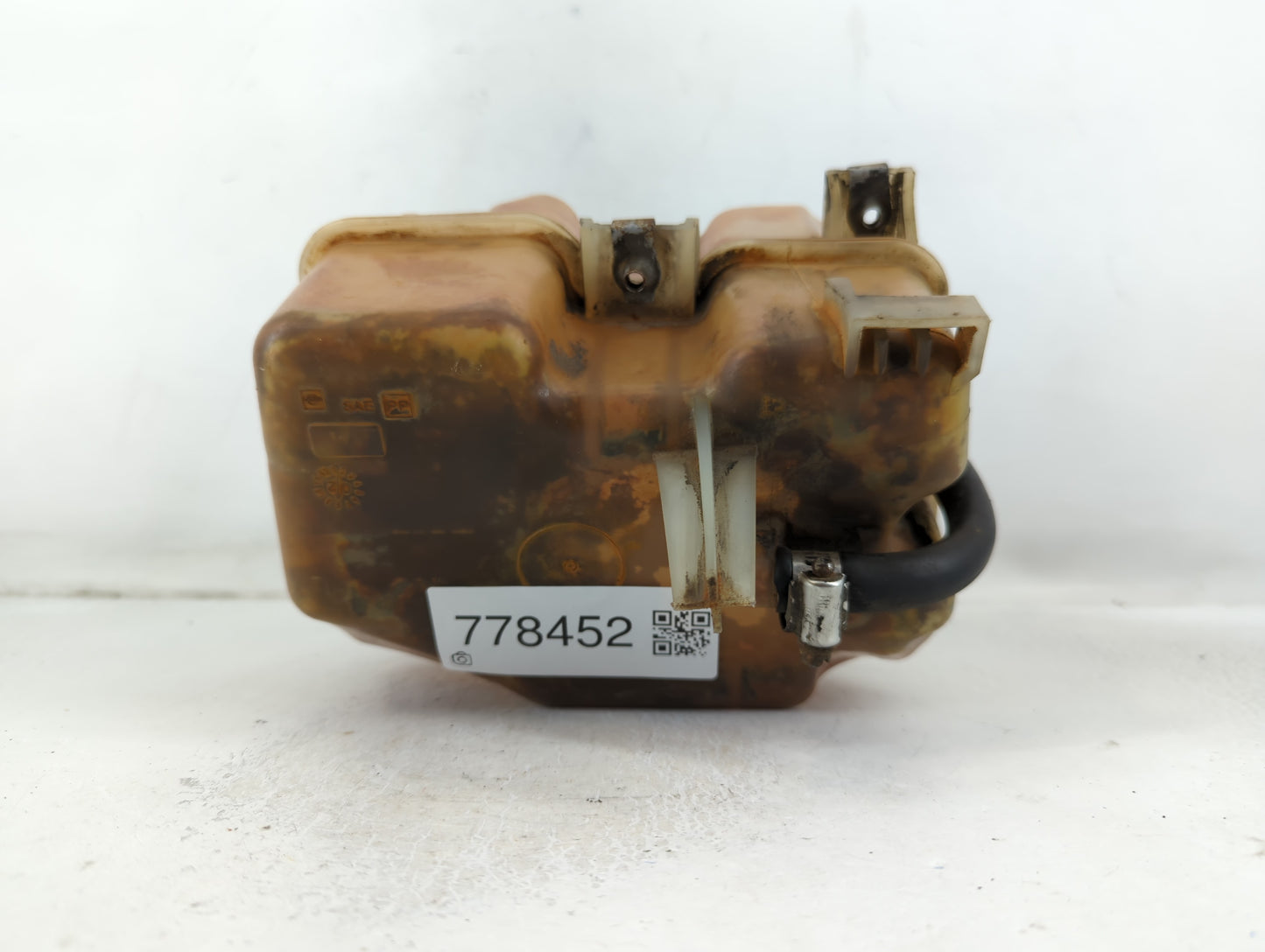 2001 Chrysler Sebring Radiator Coolant Overflow Expansion Tank Bottle - Oemusedautoparts1.com