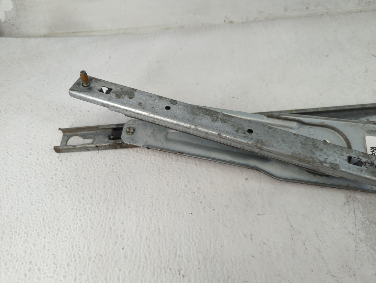 2001-2005 Chrysler Sebring Passenger Front Right Power Window Motor - Oemusedautoparts1.com