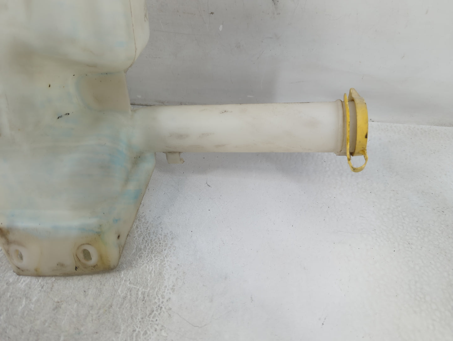 2000-2005 Chrysler Sebring Windshield Washer Fluid Reservoir Bottle Oem - Oemusedautoparts1.com