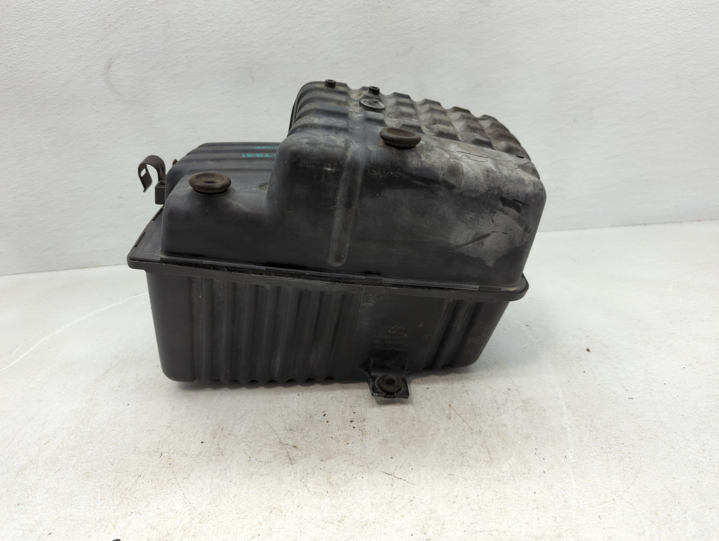 2001-2006 Chrysler Sebring Air Cleaner Intake-duct Hose Tube - Oemusedautoparts1.com