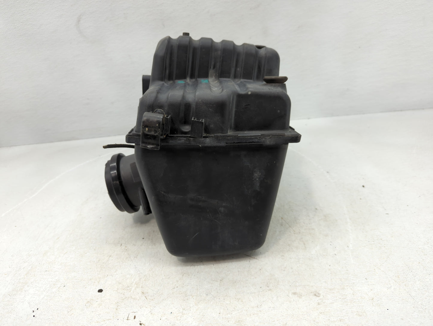 2001-2006 Chrysler Sebring Air Cleaner Intake-duct Hose Tube - Oemusedautoparts1.com