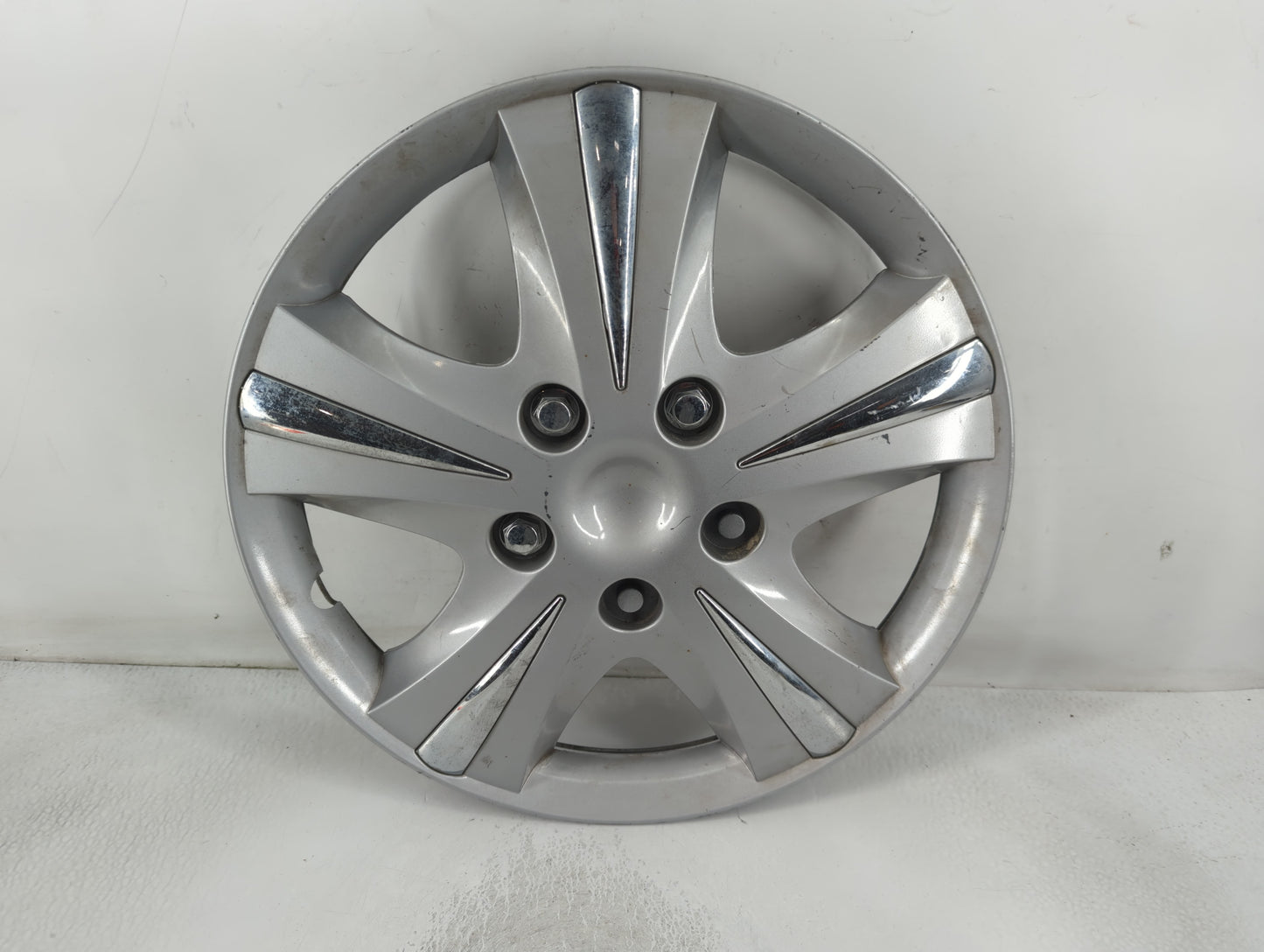 2003 Chrysler Sebring Center Cap Oem - Oemusedautoparts1.com