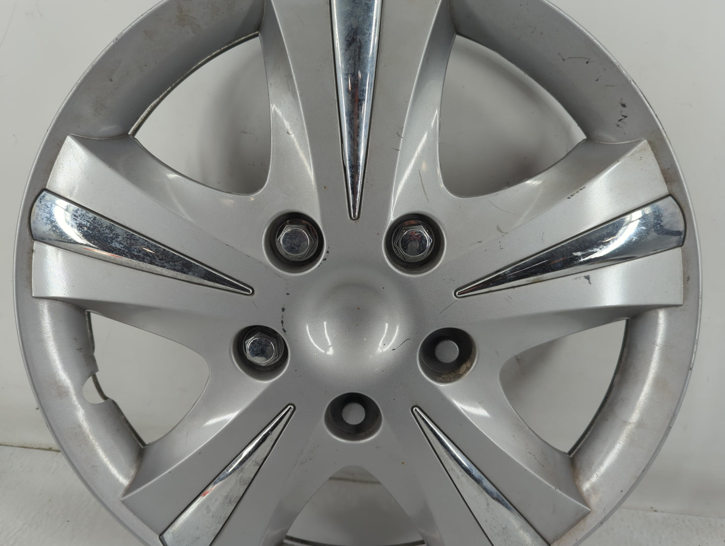 2003 Chrysler Sebring Center Cap Oem - Oemusedautoparts1.com