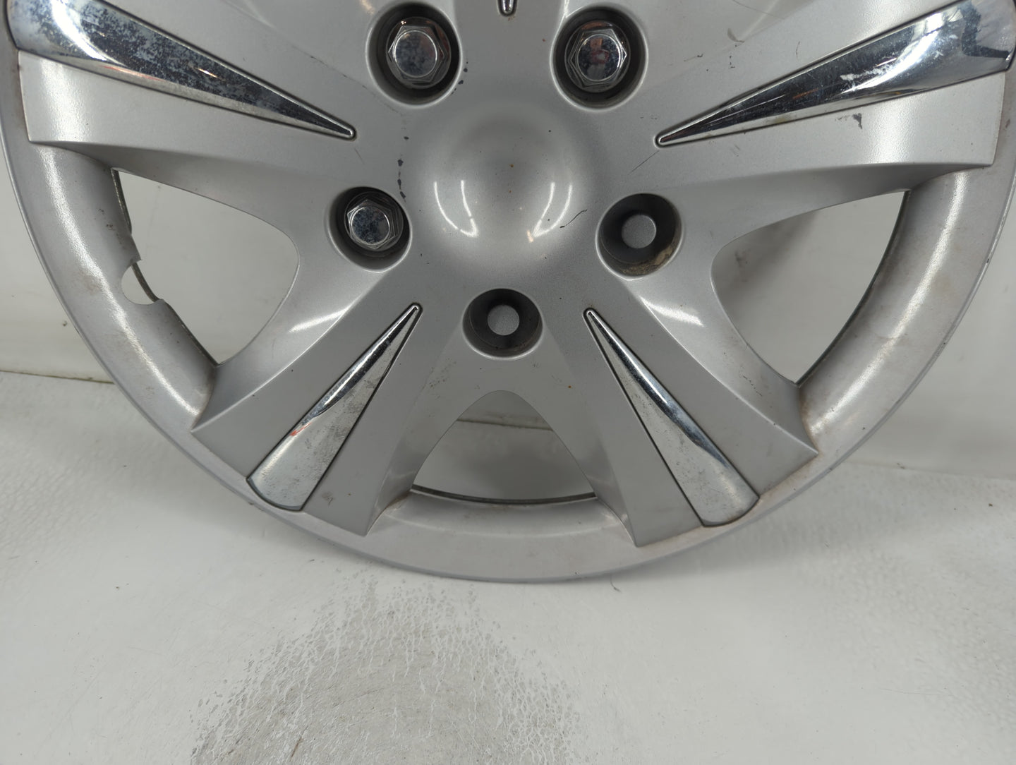 2003 Chrysler Sebring Center Cap Oem - Oemusedautoparts1.com