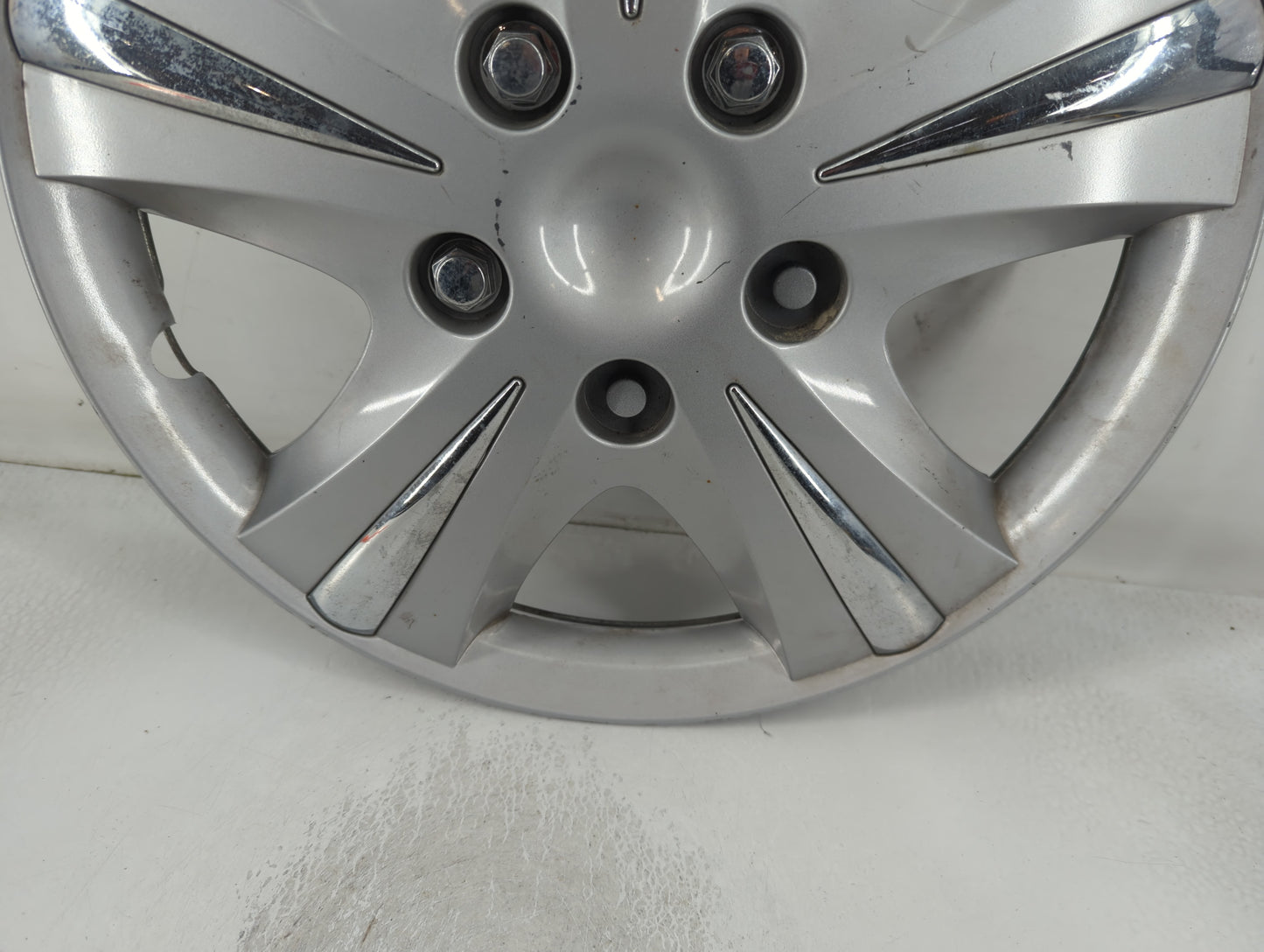 2003 Chrysler Sebring Center Cap Oem - Oemusedautoparts1.com